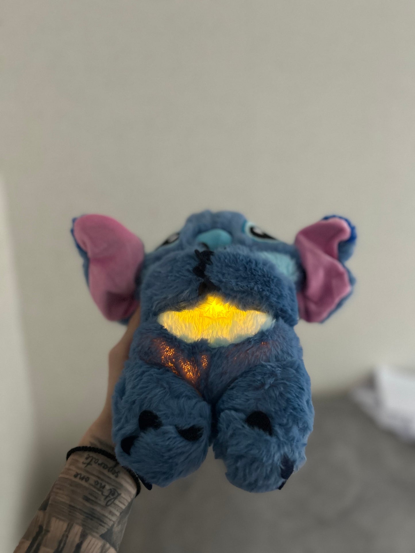 Stitch interactiv care respira