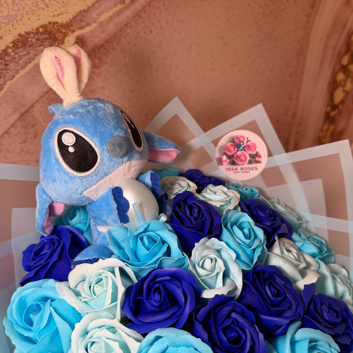 Buchet 31 Trandafiri + Stitch mic Paște